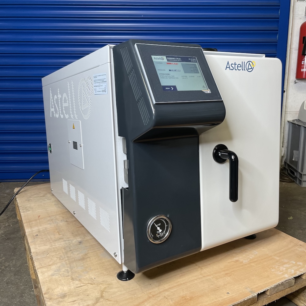 Autoclave Astell AMB240C70 ECOFILL Benchtop Front loading 63 Litre ...